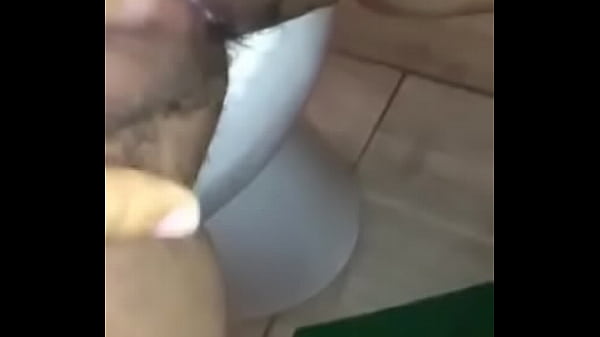 Fat pussy solo